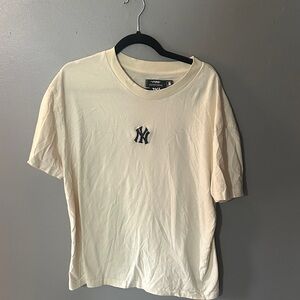 New York Yankees Cream Short Sleeve Tee
